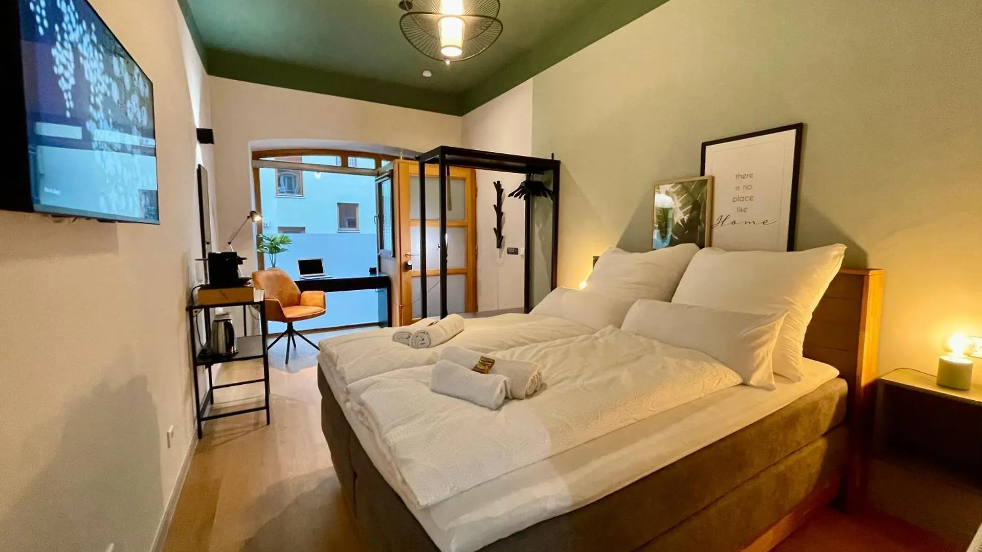 Cozy City Apartment Im Zentrum contacts